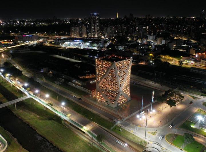 Casa · 150m² · 5 Ambientes · 2 Cocheras