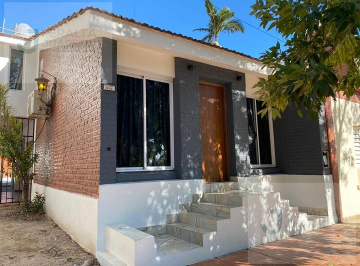 Casa · 103m² · 4 Ambientes · 2 Cocheras