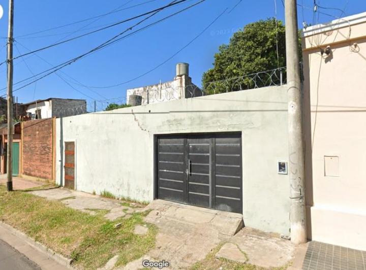 Casa · 300m² · 3 Dormitorios · 1 Cochera