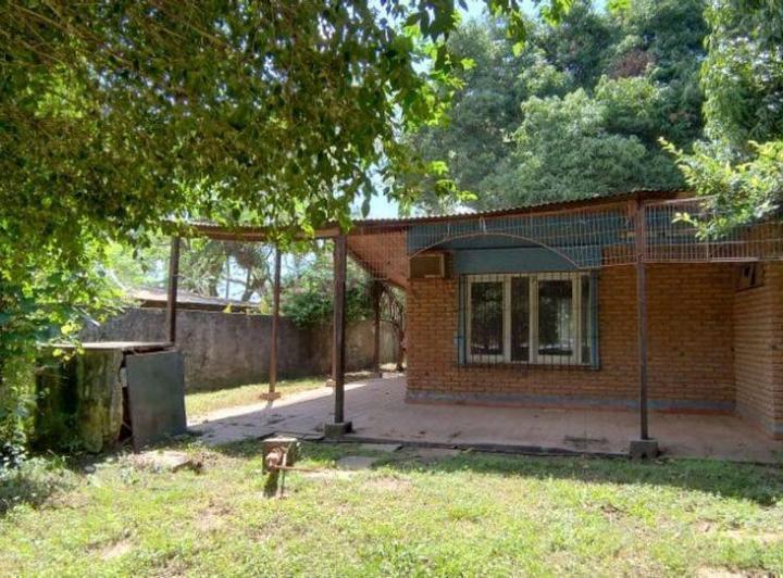 Casa · 200m² · 2 Ambientes · 1 Cochera