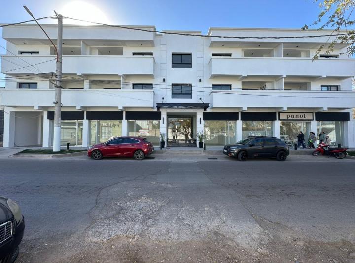 Departamento · 76m² · 4 Ambientes · 1 Cochera