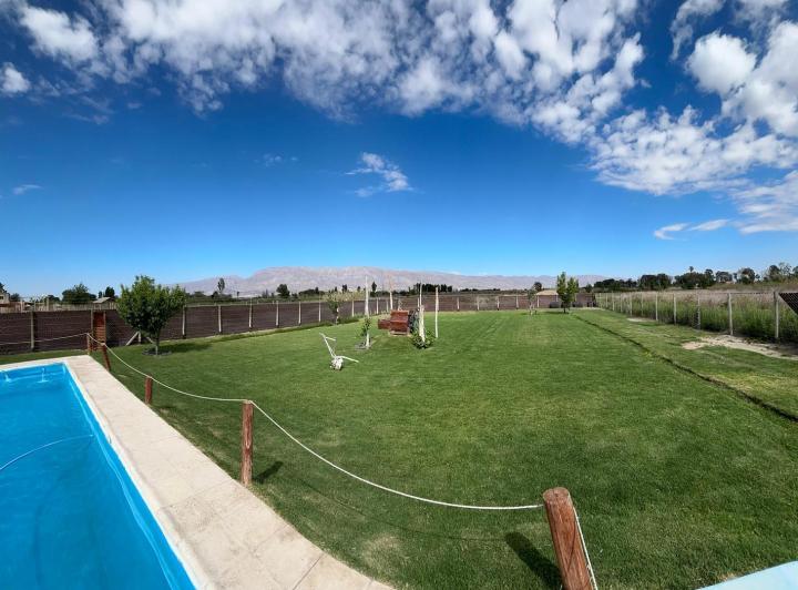Casa · 1500m² · 5 Ambientes