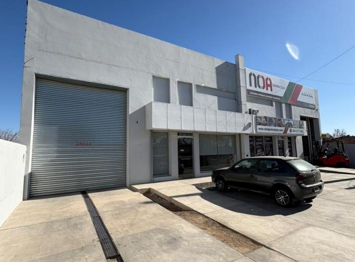 Local comercial · 295m²