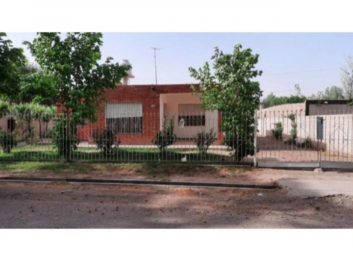 Casa · 90m² · 5 Ambientes