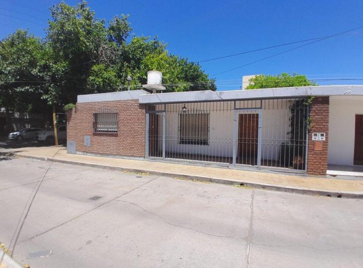 Casa · 115m² · 7 Ambientes