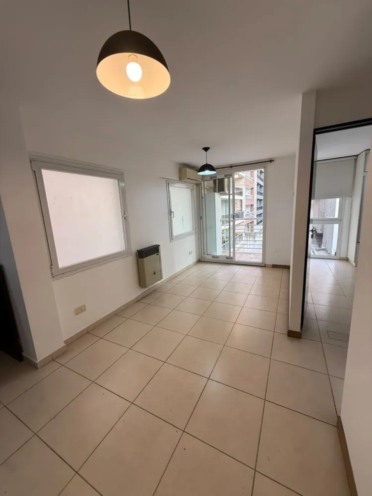 Depto en ALQUILER de 1 dorm y medio en Nueva Córdoba.
