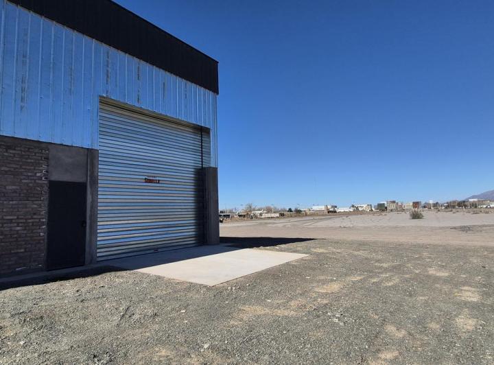 Local comercial · 450m²
