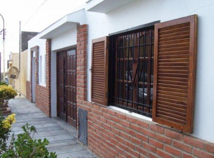 Casa · 264m² · 6 Ambientes · 2 Cocheras