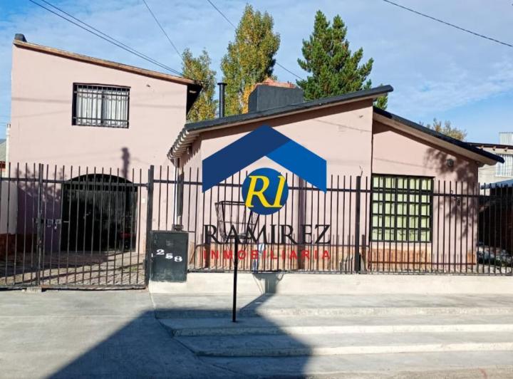 Casa · 275m² · 4 Dormitorios