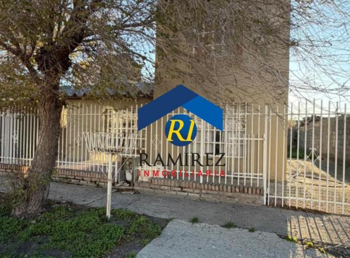 Casa · 275m² · 2 Dormitorios