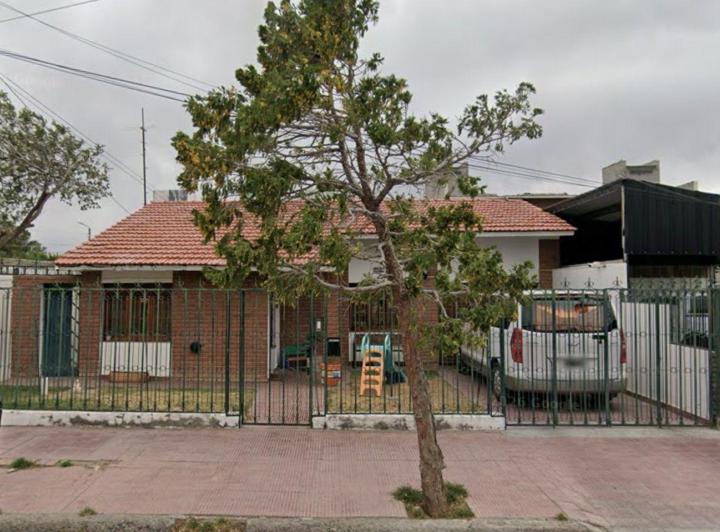 Casa · 140m² · 4 Ambientes · 1 Cochera