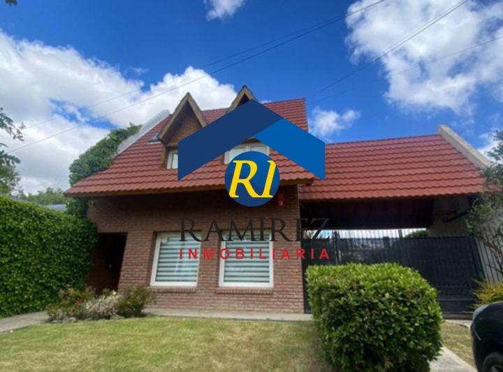 Casa · 462m² · 2 Dormitorios
