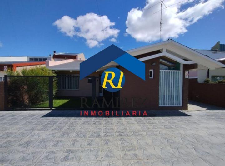 Casa · 312m² · 3 Dormitorios