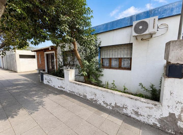Casa · 169m² · 7 Ambientes · 1 Cochera
