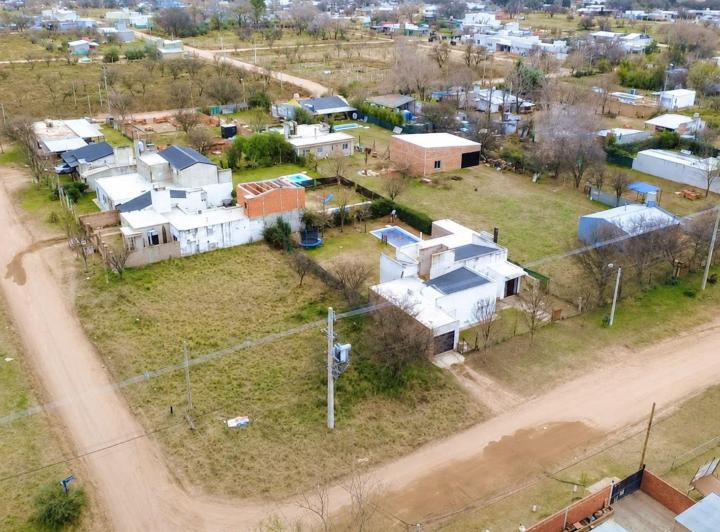 Terreno · 695m²