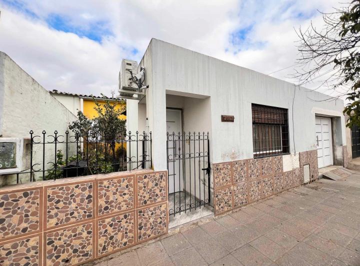 Casa · 145m² · 4 Ambientes · 1 Cochera