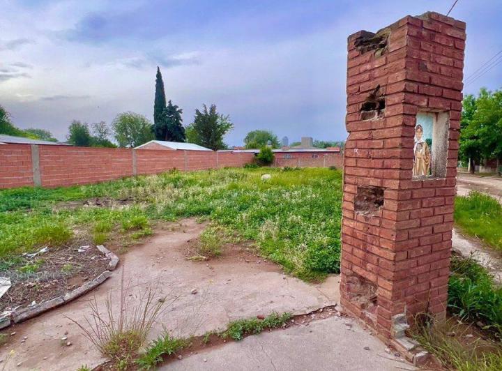 Terreno · 402m²