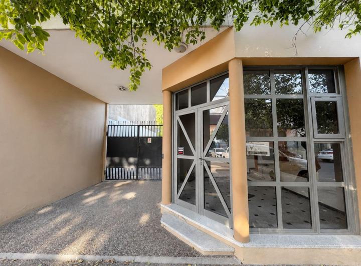 Oficina comercial · 100m² · 1 Cochera