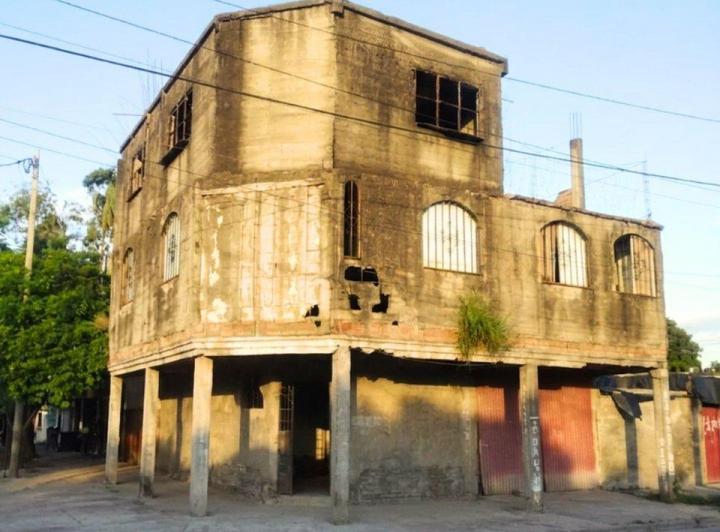Edificio · 225m²