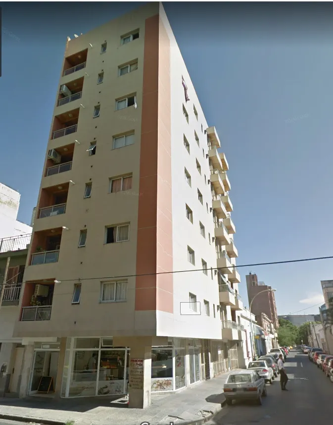 Excelente depto. 1 dormitorio c/ balcón externo en Alberdi a 1 cuadra de Av. Col...