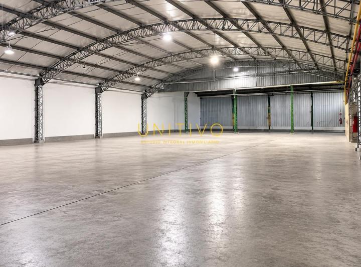 Bodega-Galpón · 2732m²