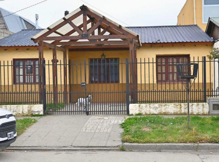 Casa · 87m² · 5 Ambientes · 1 Cochera