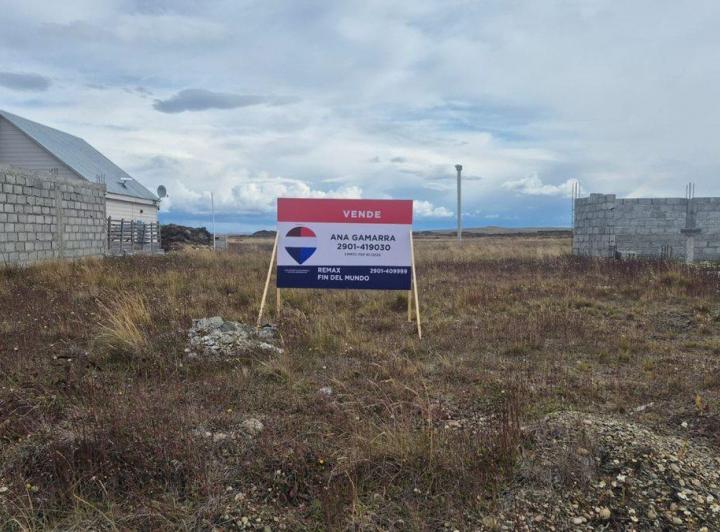 Terreno · 244m²