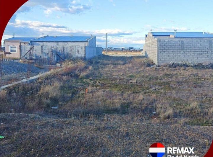 Terreno · 180m²