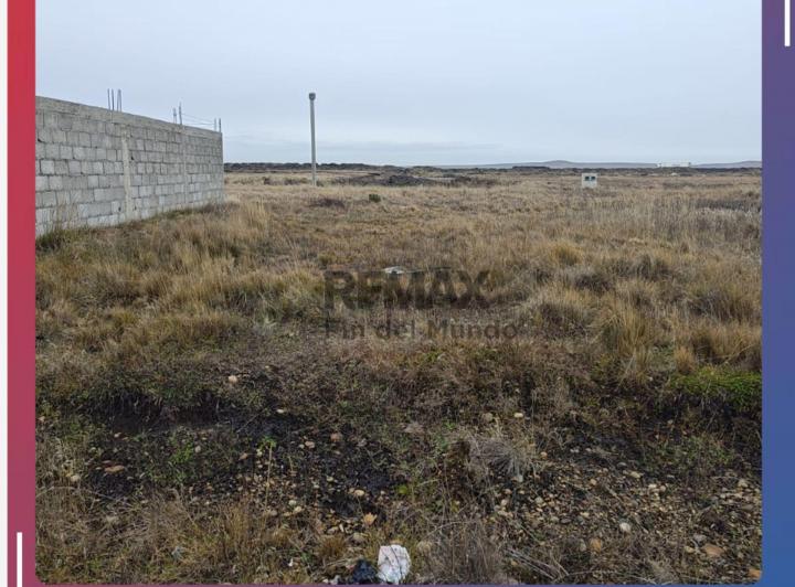 Terreno · 244m²