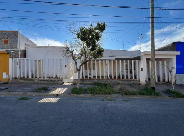 Casa · 276m² · 10 Ambientes