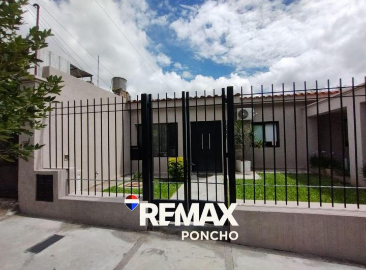 Casa · 176m² · 6 Ambientes · 1 Cochera