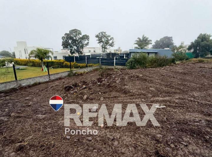 Terreno · 795m²