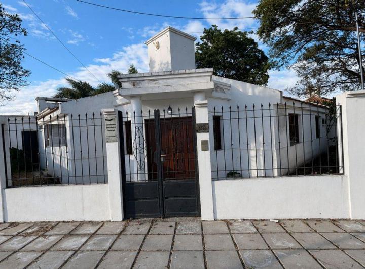 Casa · 145m² · 6 Ambientes · 2 Cocheras