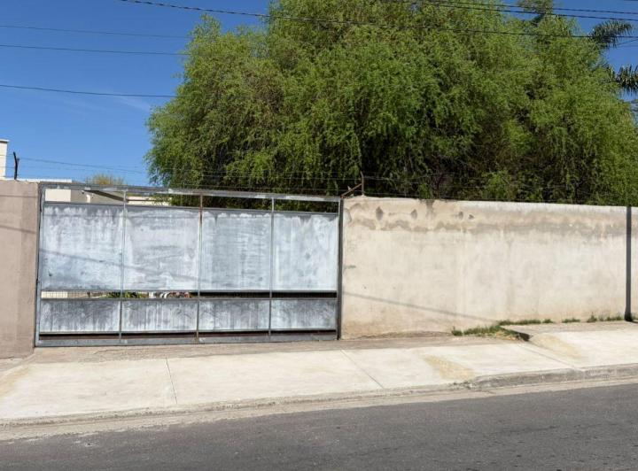 Terreno · 876m²