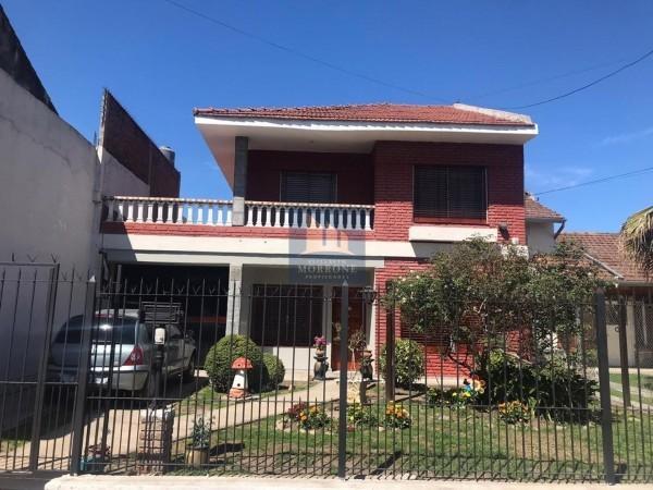 Casa · 1m² · 4 Dormitorios