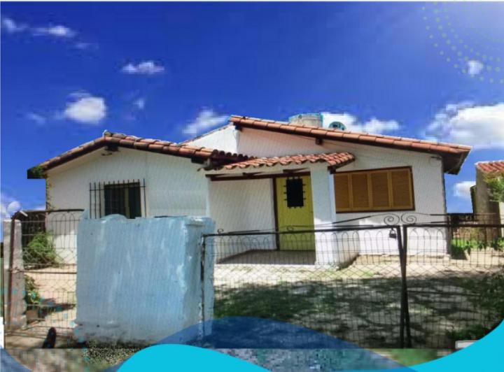 Casa · 104m² · 4 Ambientes · 2 Cocheras