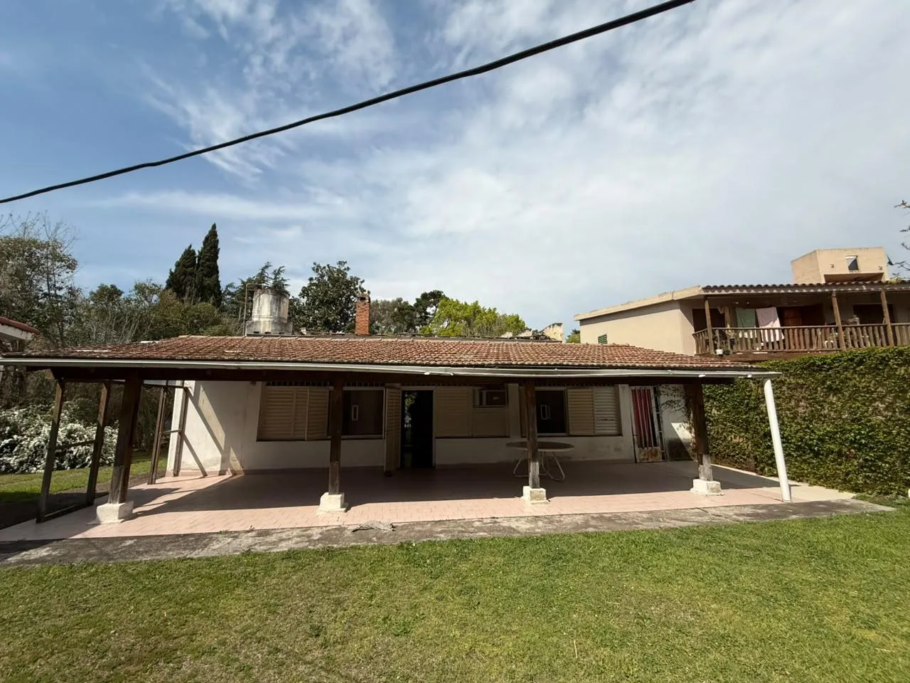 CASA 4 DORM. + DEPARTAMENTO INDEPENDIENTE | 1.113 M² | LA LUCINDA – RÍO CEBALLOS
