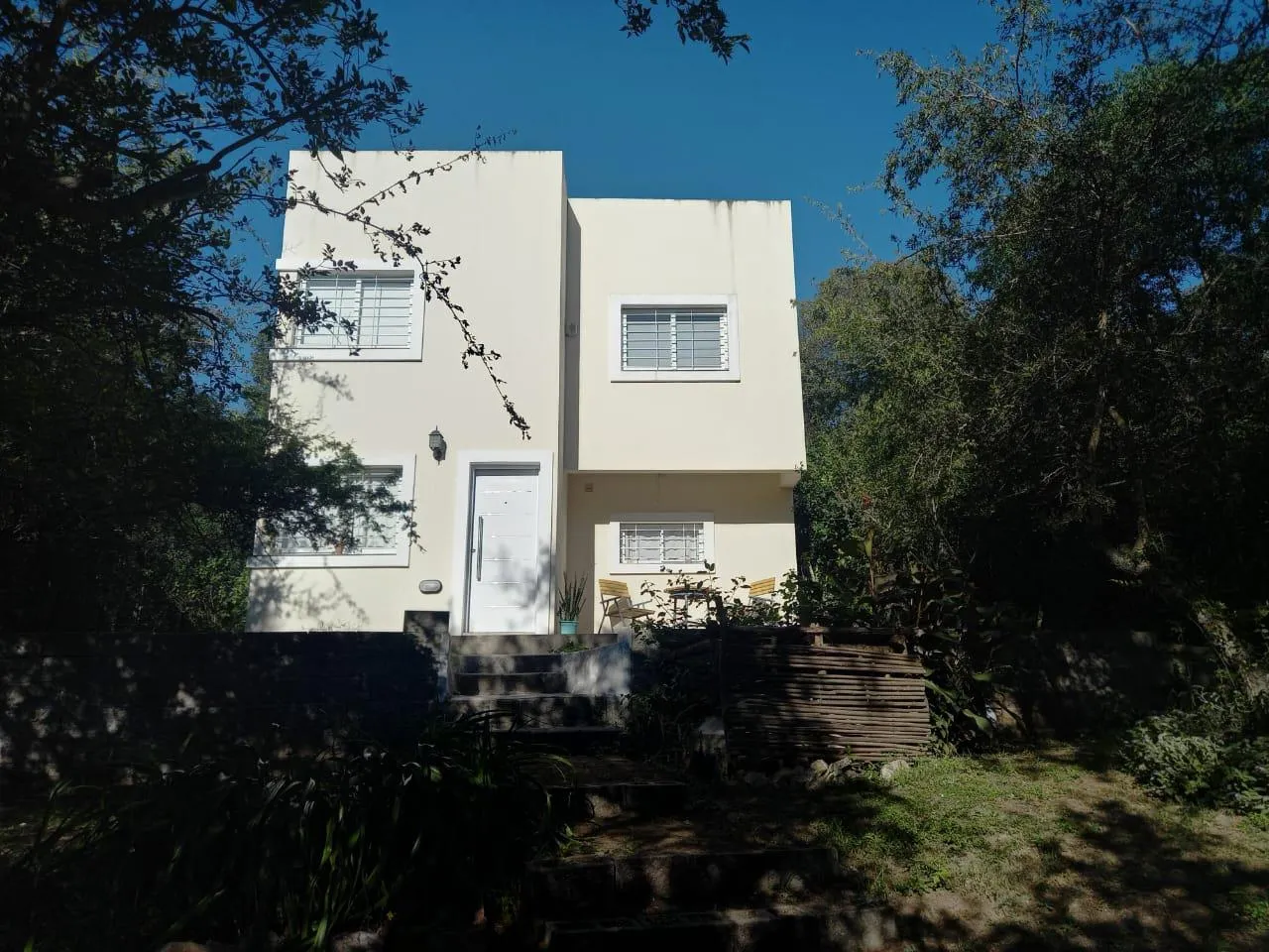HERMOSA CASA EN ALQUILER EN RIO CEBALLOS