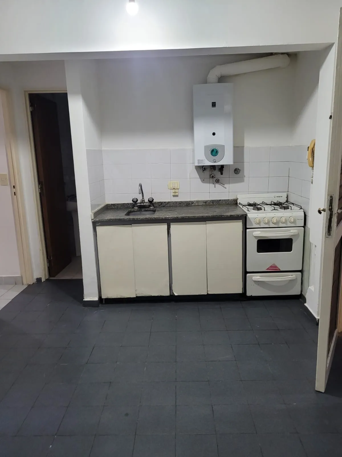 DUEÑO ALQUILA 1 DORMITORIO ALBERDI BAJAS EXPENSAS