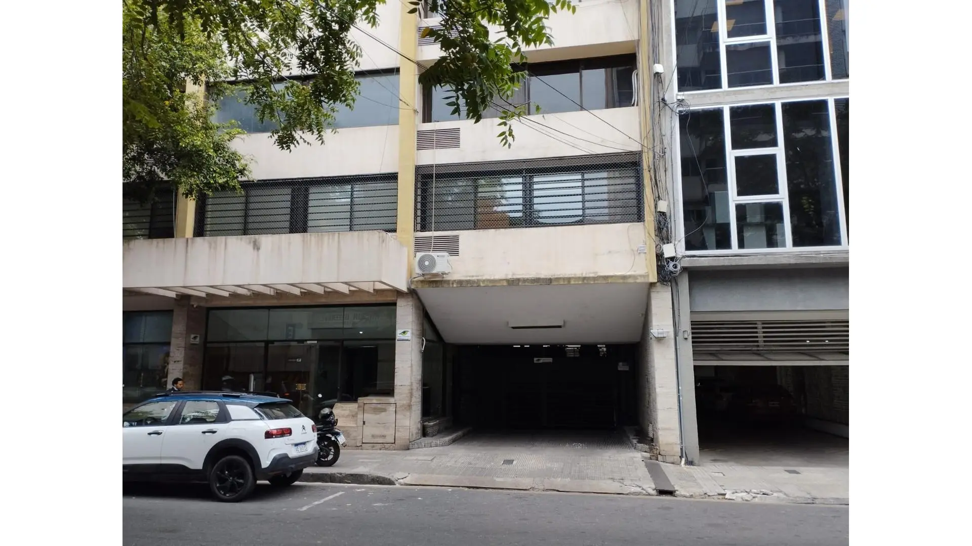 COCHERA EN VENTA – CENTRO DE ROSARIO | TUCUMÁN 2041