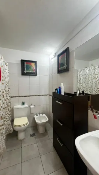 Venta. Bº Gral. Paz. 24 de septiembre. 1 dorm. 1baño. Piso 3
