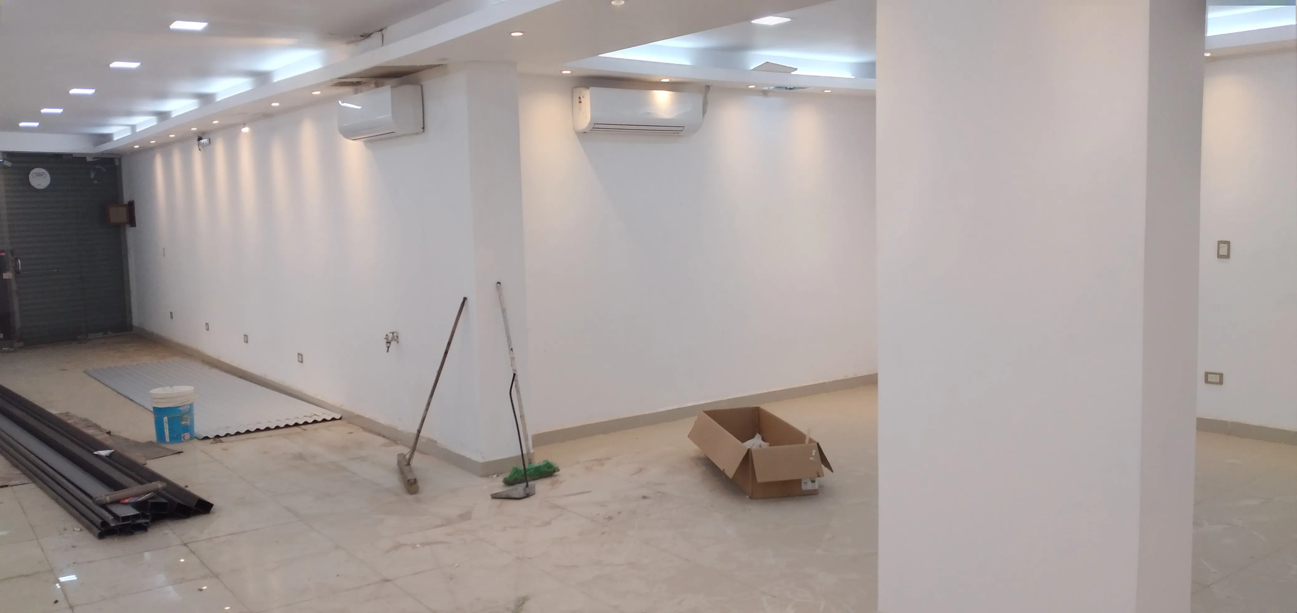 HERMOSO LOCAL LISTO PARA TRABAJAR