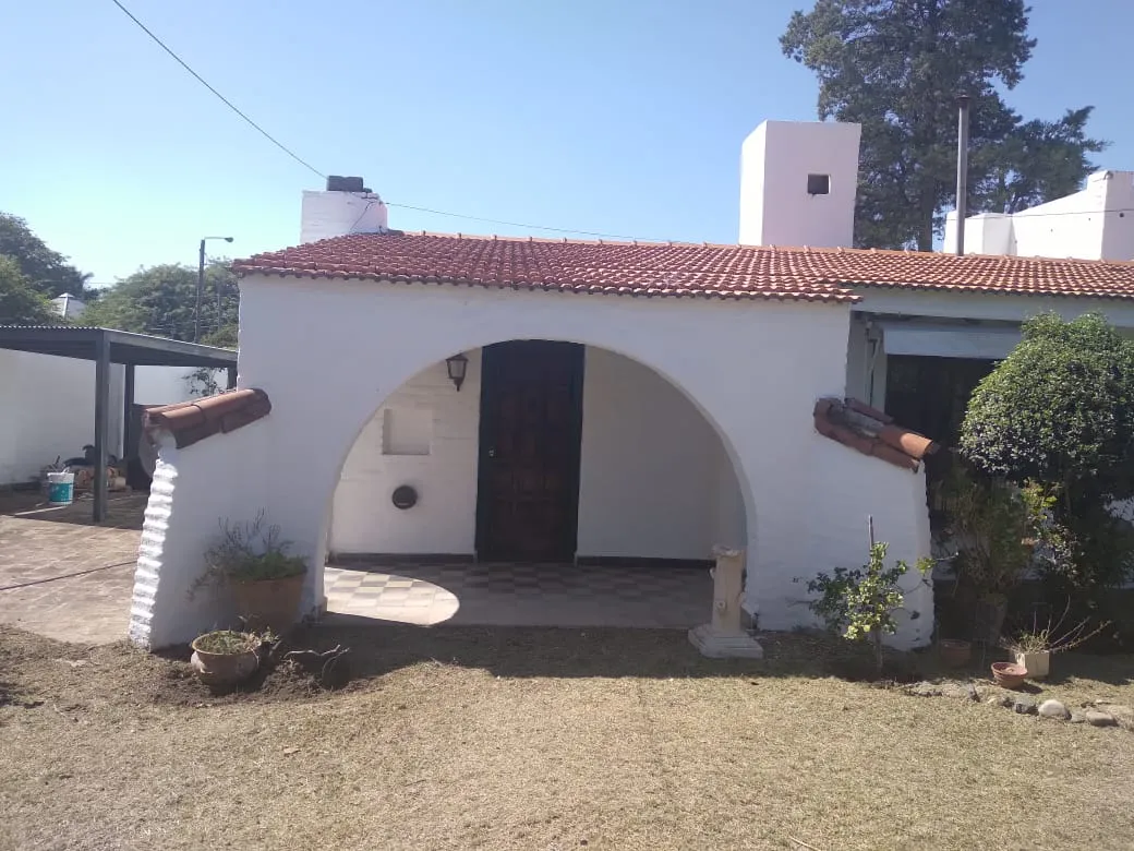 A Metros De Recta Martinolli Vendo Casa 3 Dormitorios Ideal Desarrollista.