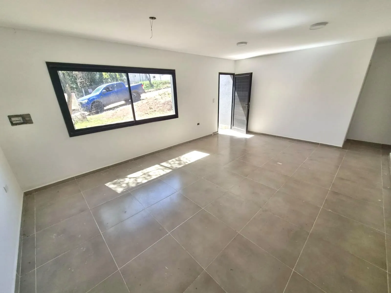 VENDO A ESTRENAR. VILLA CATALINA. RIO CEBALLOS. CASA 2 DORM. 2 BÑS. 300m2 Totales.
