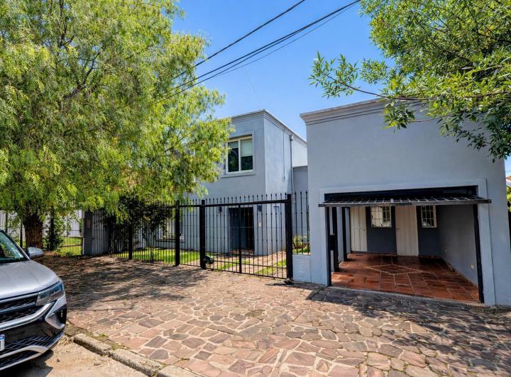 Casa · 212m² · 5 Ambientes · 1 Cochera