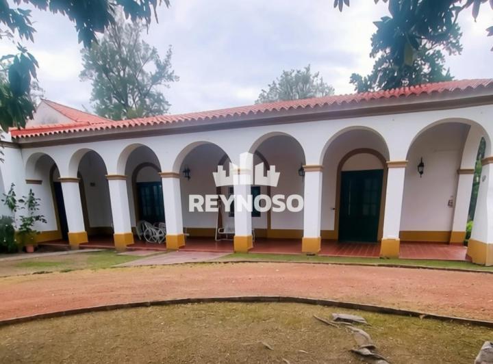 Casa · 430m² · 5 Ambientes