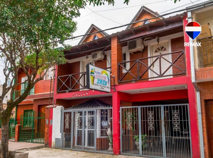 Casa · 282m² · 6 Ambientes · 1 Cochera