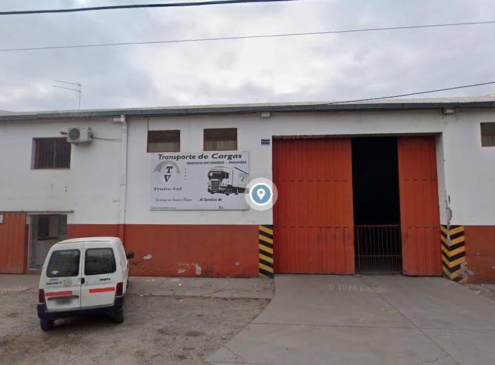 Bodega-Galpón · 1275m² · 8 Ambientes · 6 Cocheras
