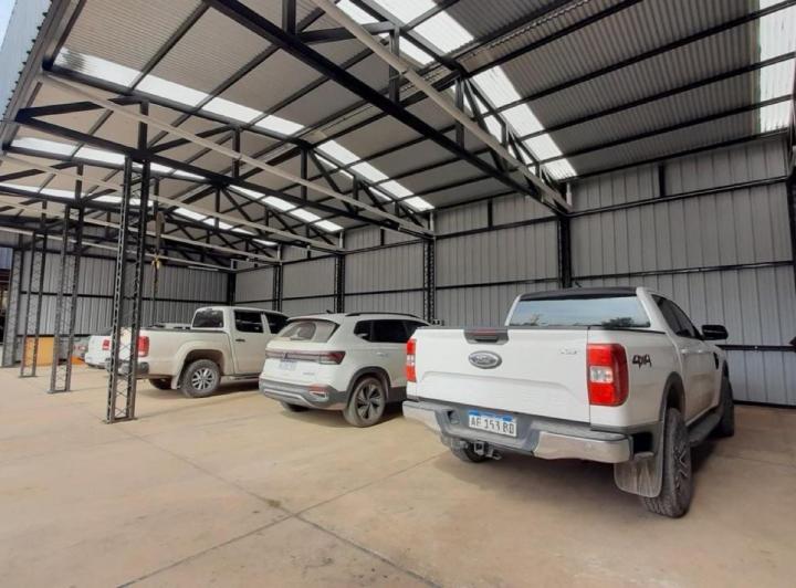 Oficina comercial · 2300m² · 13 Ambientes · 4 Cocheras