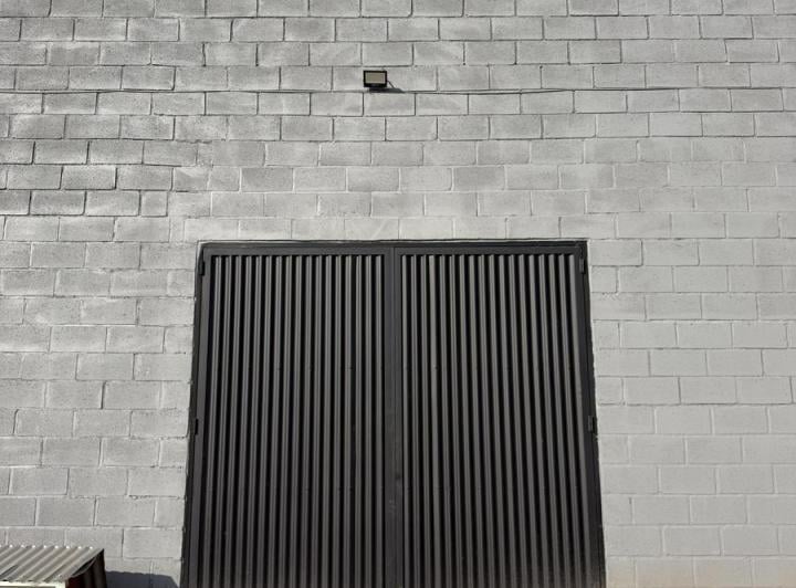 Local comercial · 100m²